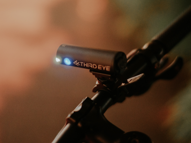 EE-1000　自転車用　フロントライト　視認性
